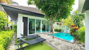 Palm Oasis Beautiful 2 BDR Pool Villa Jomtien